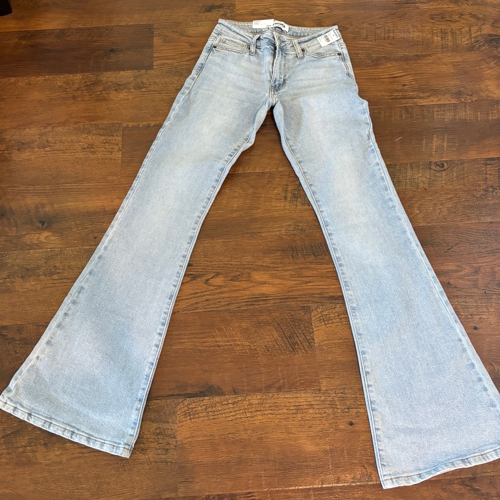 RSQ low rise flare jeans- NWT size 24